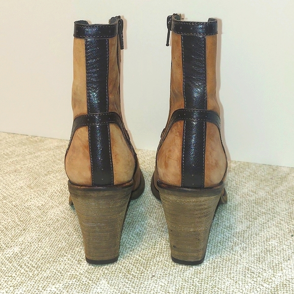 Women's Anthropologie Western Style Leather Suede Ankle Boots Pointed Toe - Picture 2 of 11